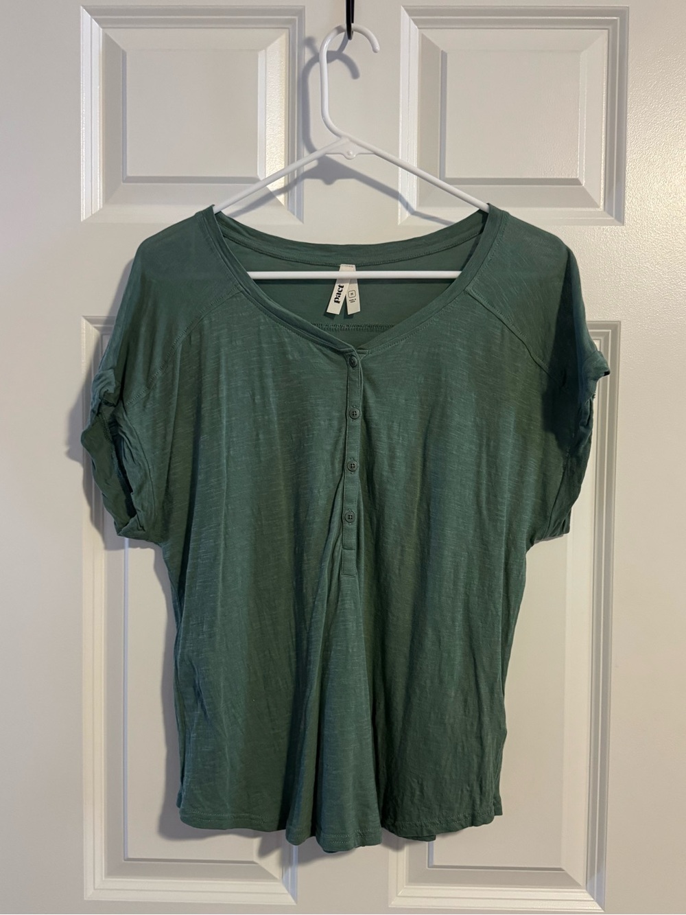 Pact Dark Forest Featherweight Slub Dolman Henley, M